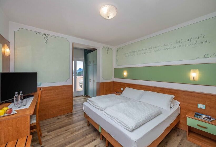 Номер Стандарт Вид на Озеро, Londra Slow Living Molveno