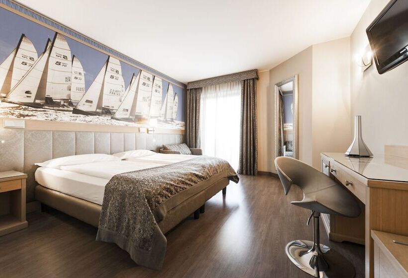 컴포트 룸, Parc Hotel Flora S