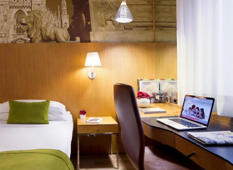 高级大房间, Starhotels Tourist