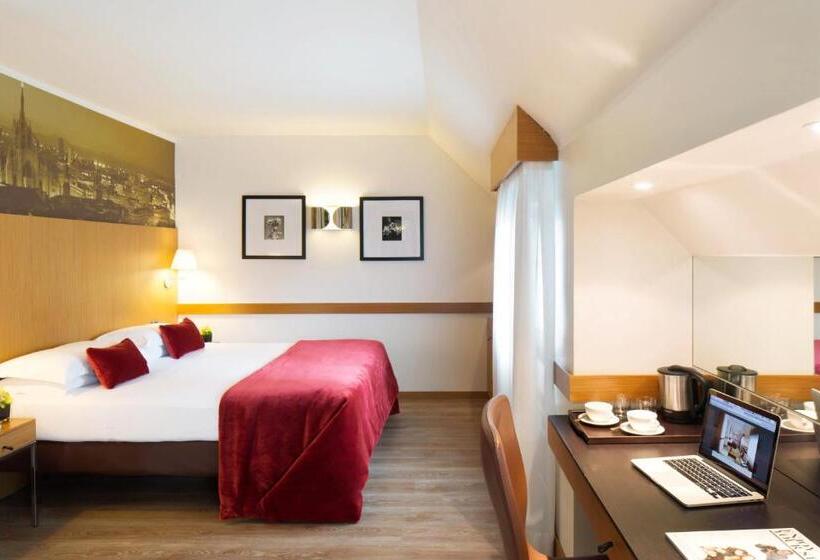 小型套房, Starhotels Tourist