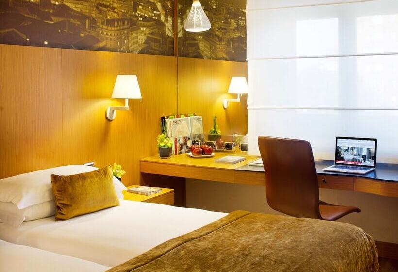 高级大房间, Starhotels Tourist