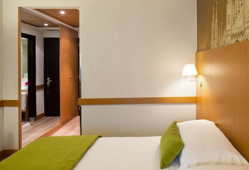 高级大房间, Starhotels Tourist