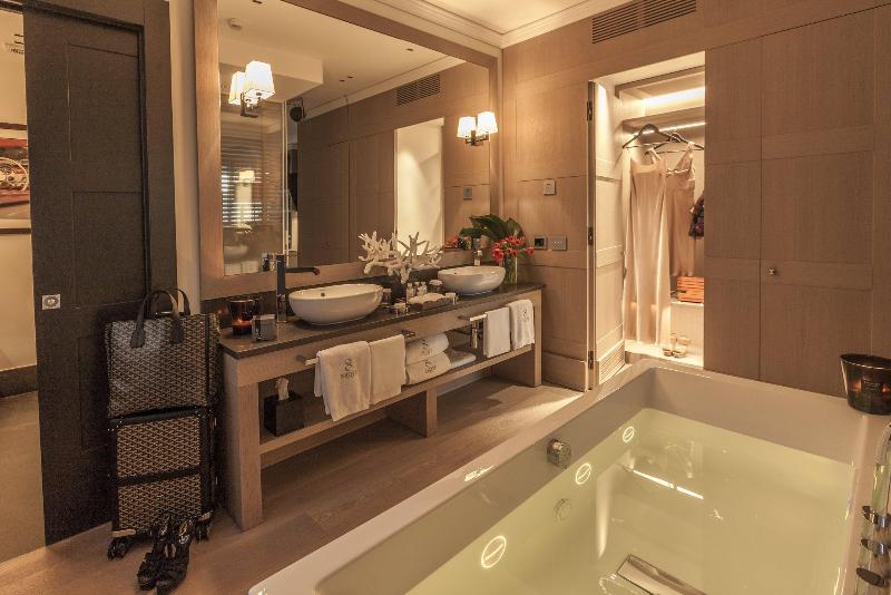 スイート, Eight Hotel Paraggi