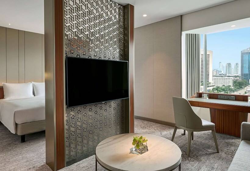 Семейный Номер Deluxe, Grand Hyatt Jakarta