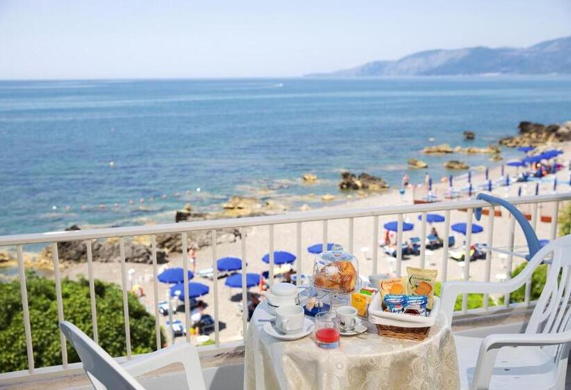 Номер Стандарт Вид на Море, Mediterraneo