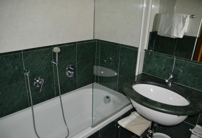 Standard Room, Milan Speranza Au Lac