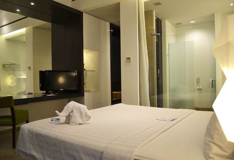 Номер Superior Вид на Горы, Novotel Lampung