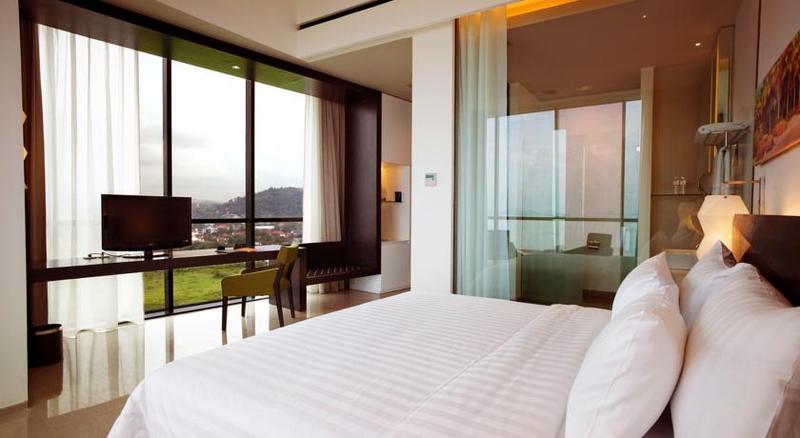 Номер Executive, Novotel Lampung