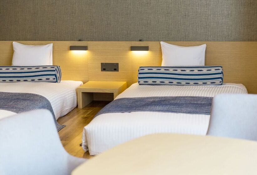 Четырехместный Номер Deluxe, Art Hotel Ishigakijima