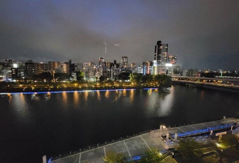 Номер Deluxe, Osaka Castle