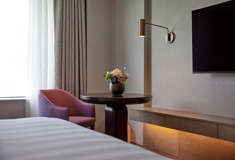 Номер Deluxe, Lotte Hotel World