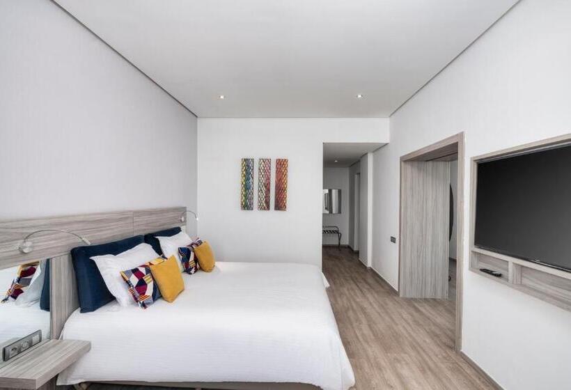Superior suite with view, Marina Bay Tanger