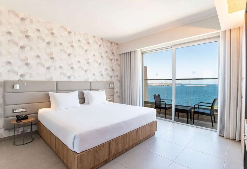 سوییت با چشم‌انداز دریا, Doubletree by Hilton Malta