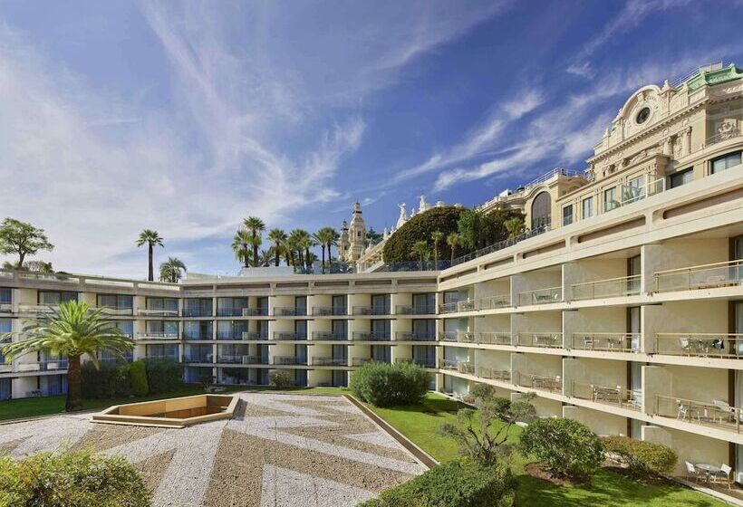 سوئیت جونیور با چشم‌انداز باغ, Fairmont Montecarlo