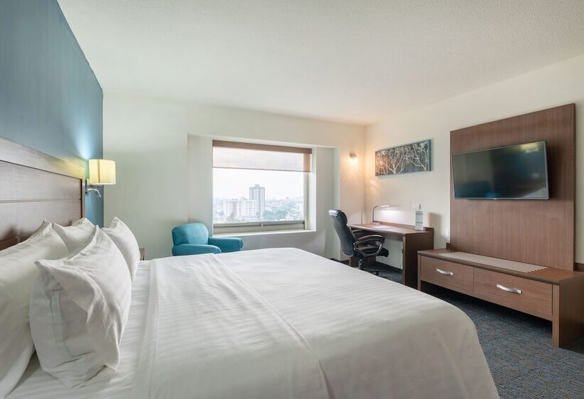 Люкс Вид на Город, Holiday Inn Guadalajara Expo Plaza Del Sol, An Ihg