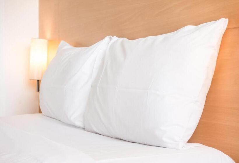 Номер Премиум, Holiday Inn Guadalajara Expo Plaza Del Sol, An Ihg