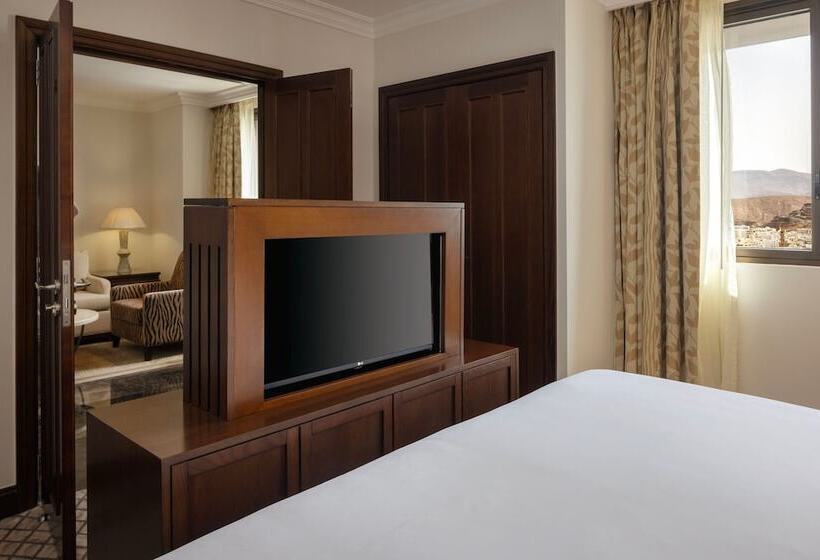 سوییت جونیور, Sheraton Oman