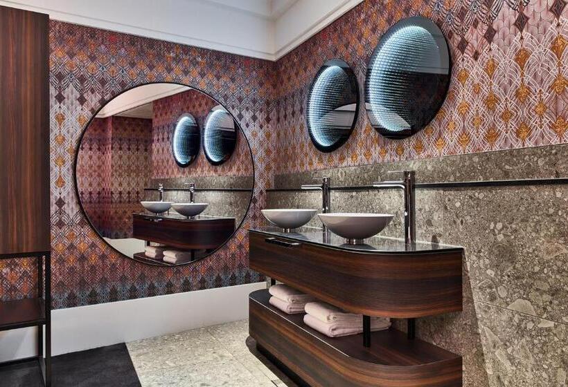 Номер Executive, Clayton Hotel Amsterdam American