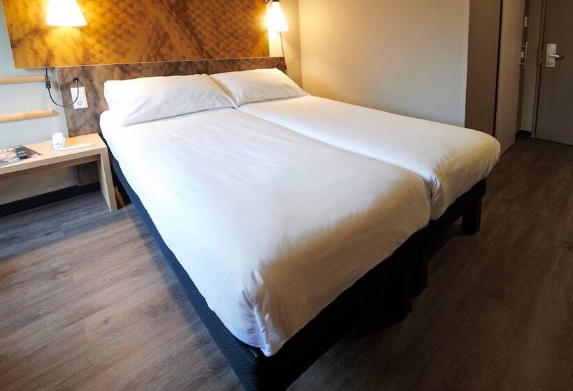 标准间, Ibis Tilburg