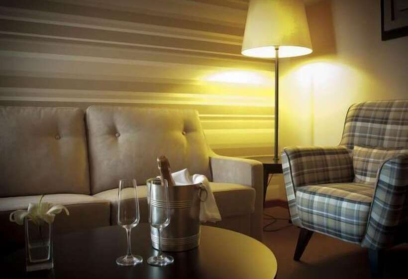 Люкс, Grande Hotel De Luso