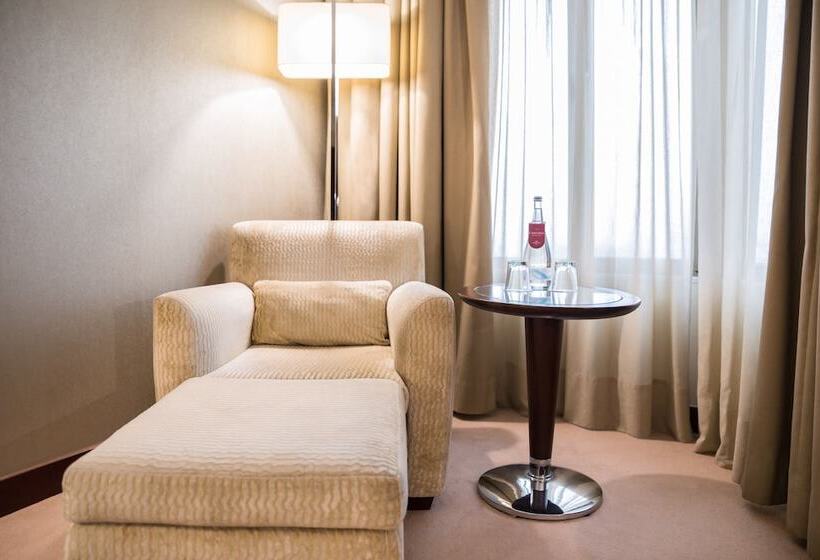 주니어 스위트 도시 전망, Crowne Plaza Porto, An Ihg