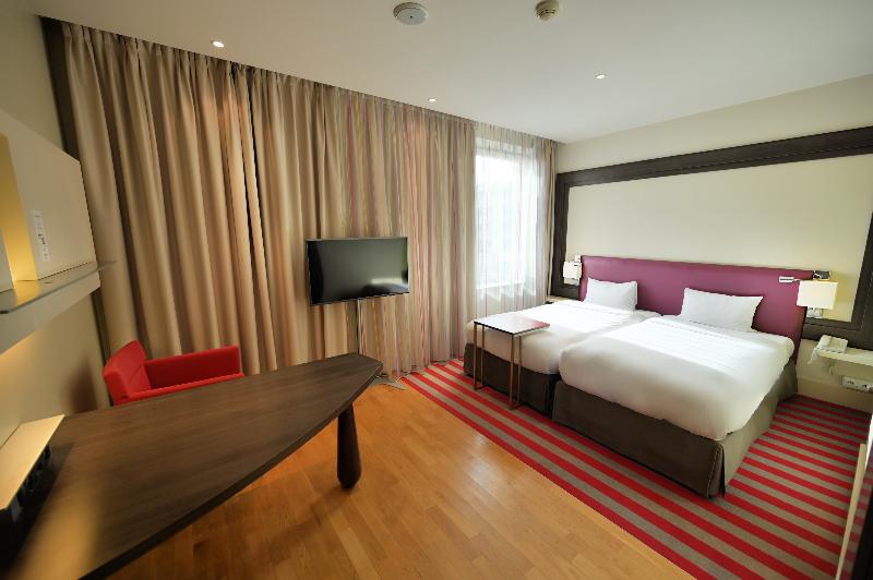 Классический Номер, Mercure Warszawa Grand