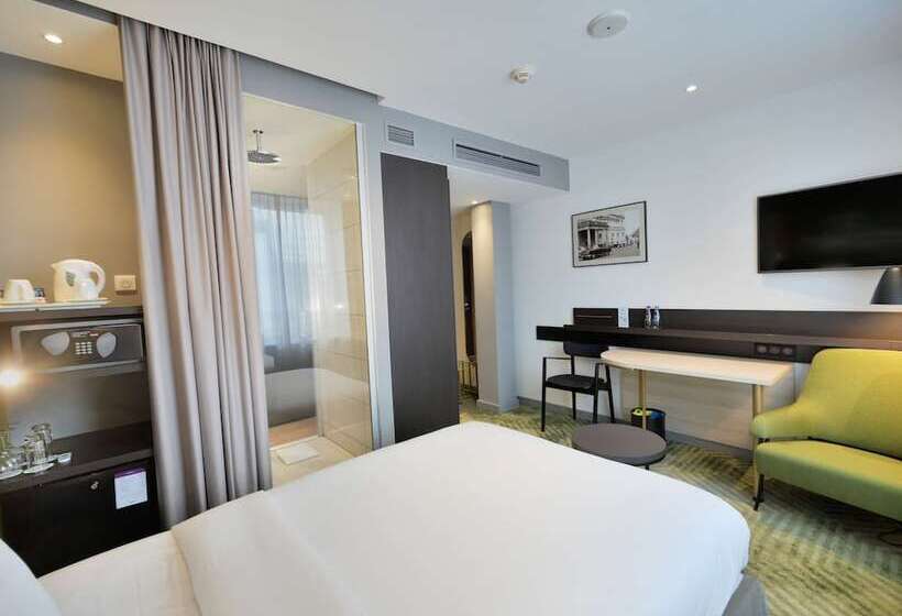 Классический Номер, Mercure Warszawa Grand