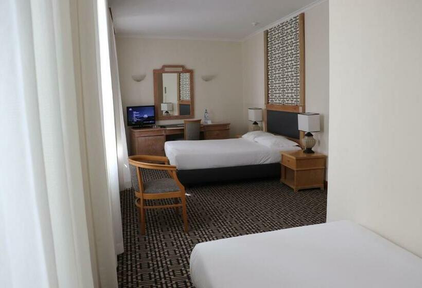 Quarto Triplo Standart, Mundial