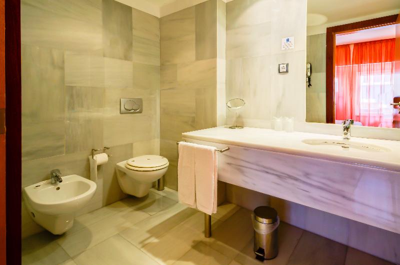 Quarto Estandar, Principe Real