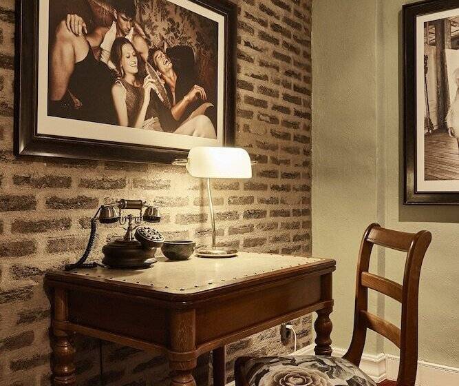 Quarto Basic, Mj's