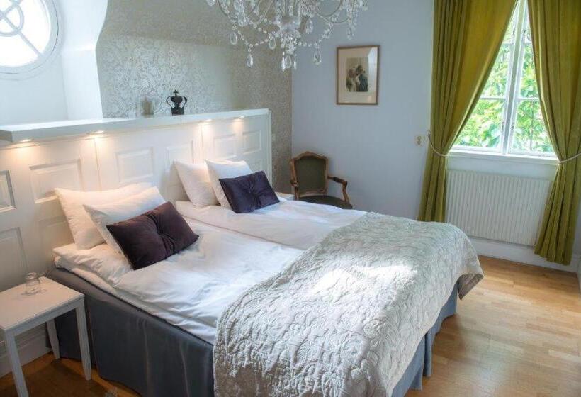 Номер Стандарт, Slottshotellet