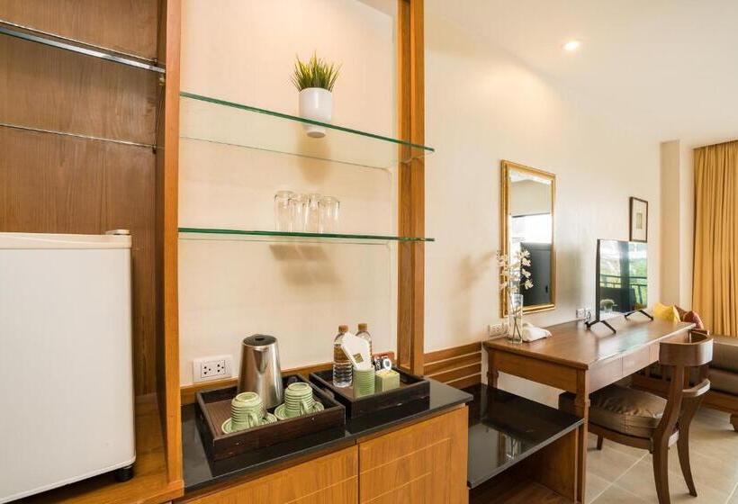 Семейный Номер Deluxe, Cosy Beach Hotel   Sha Extra Plus
