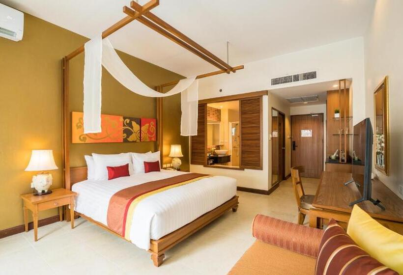 Quarto Deluxe, Cosy Beach Hotel   Sha Extra Plus