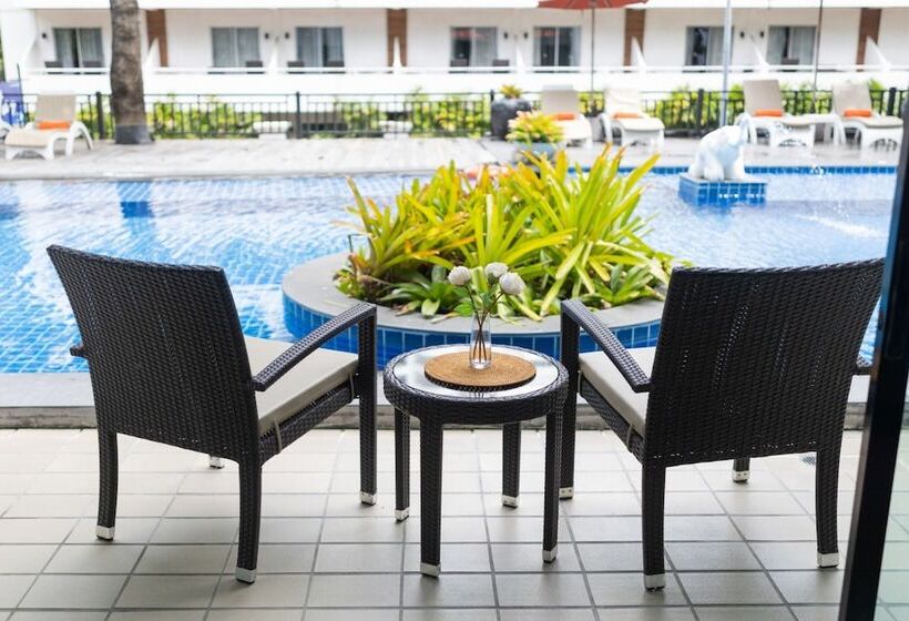 Quarto Deluxe, Cosy Beach Hotel   Sha Extra Plus