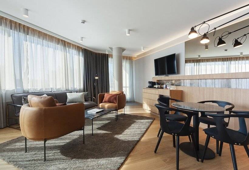 Люкс, Holiday Inn Helsinki   Expo, An Ihg