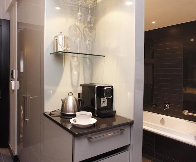 Номер Deluxe с Балконом, The Maslow Hotel, Sandton