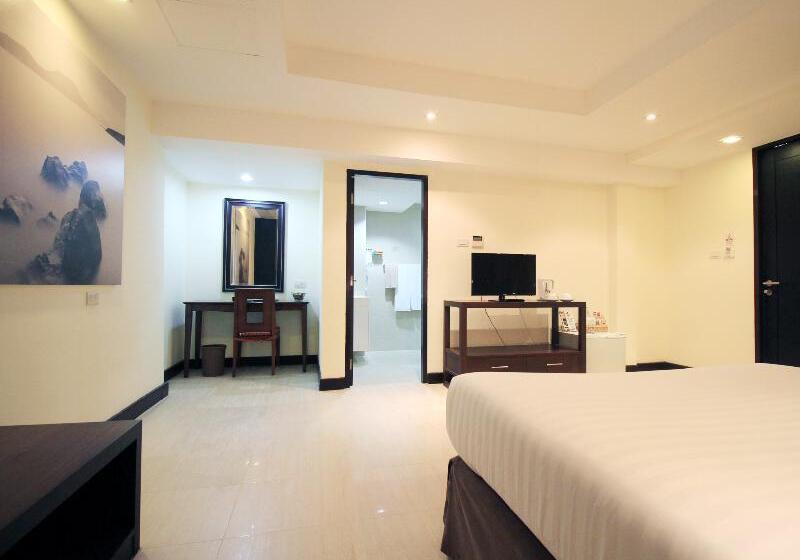 Номер Deluxe, Tropicana Pattaya