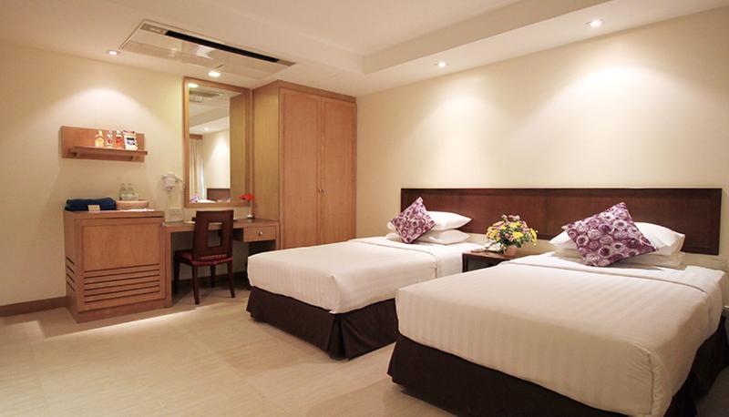 Quarto Superior, Tropicana Pattaya
