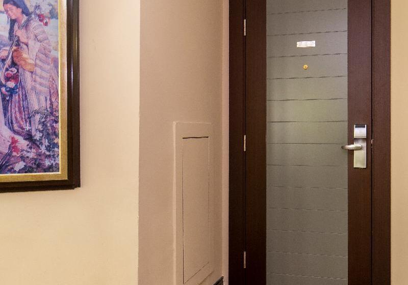 اتاق خانوادگی, Almira Hotel Thermal Spa & Convention Center