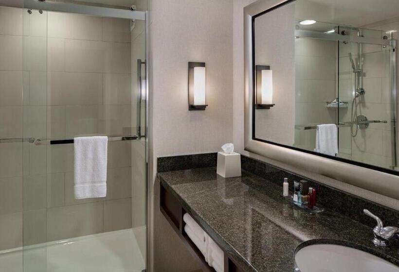 Junior Suite met Kingsize Bed, Houston Marriott Westchase