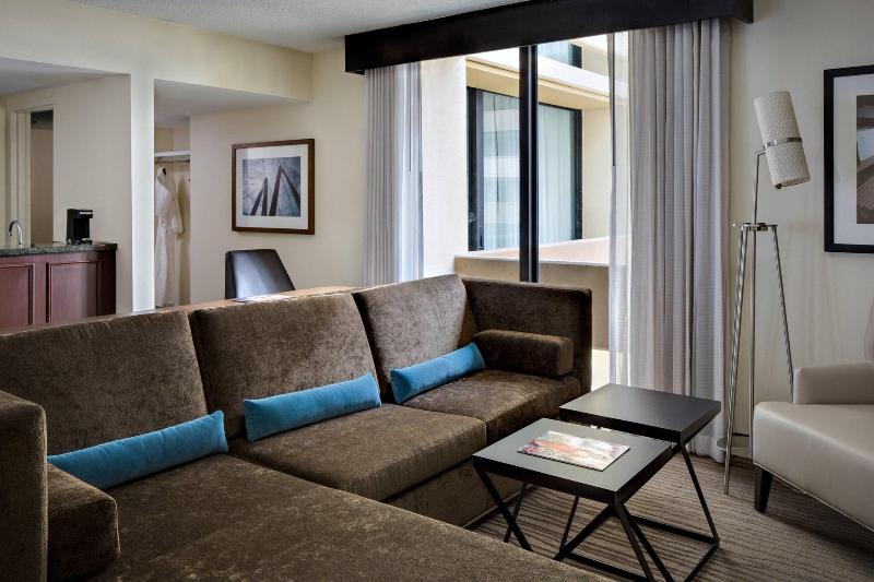Suite met Kingsize Bed, Houston Marriott Westchase