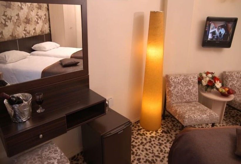 اتاق استاندارد سه نفره, Maya Hotel Istanbul
