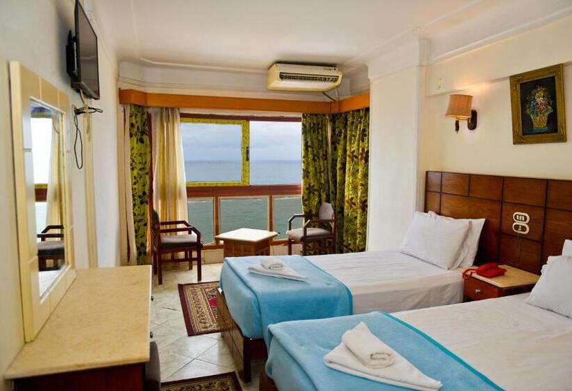 سوییت با چشم‌انداز دریا, Regency Hotel Alexandria