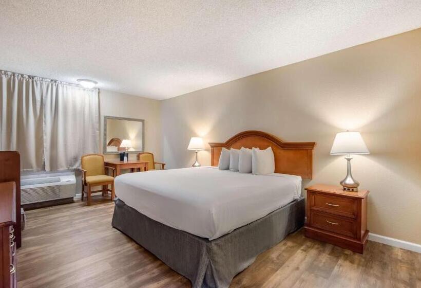 اتاق استاندارد با تخت بزرگ, Surestay Plus Hotel By Best Western Reno Airport