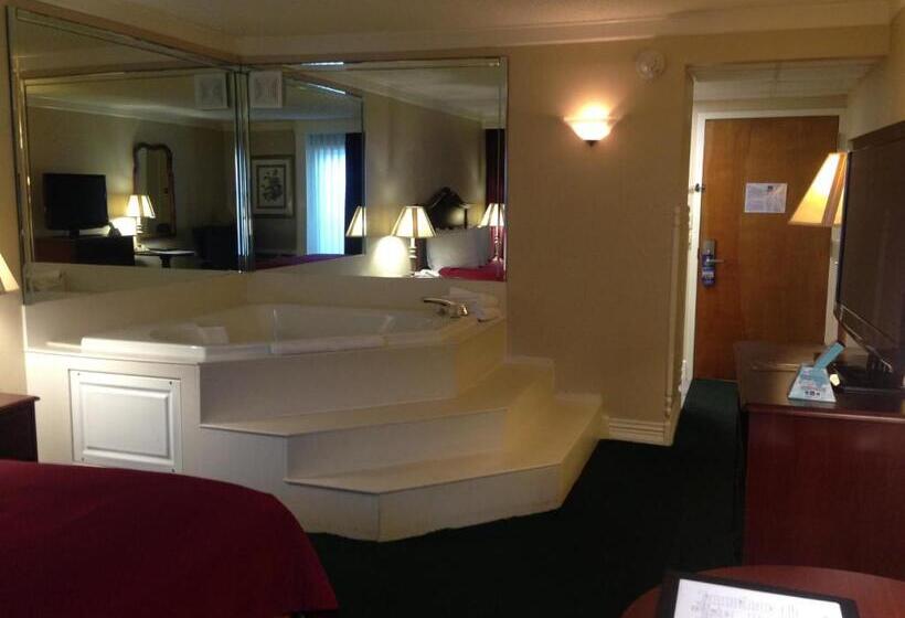 스탠다드 자쿠지 룸, Osage Creek Lodge