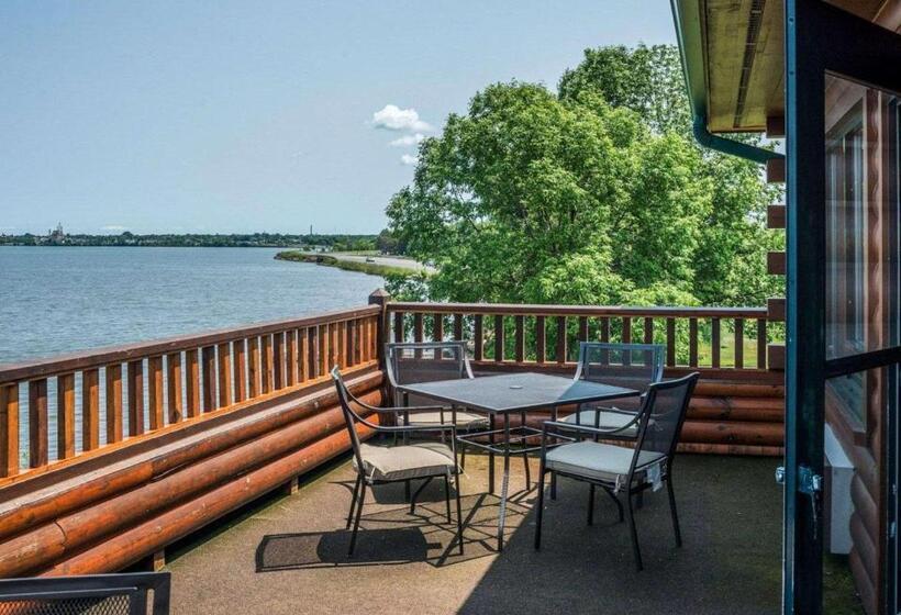 Номер Стандарт Вид на Озеро, Quality Inn Ashland   Lake Superior