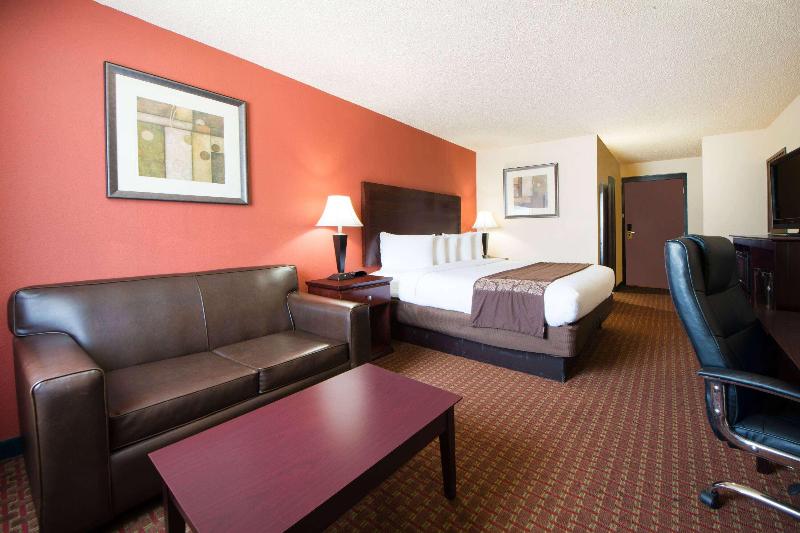 Номер Стандарт Кровать Кинг Адаптированный для Инвалидов, Travelodge By Wyndham Enid