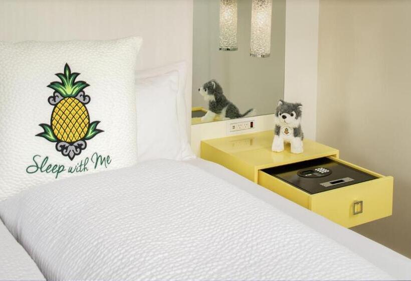 스탠다드 룸 킹사이즈 침대, Staypineapple, A Delightful Hotel, South End