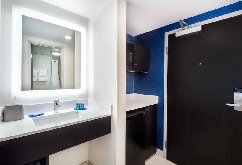 스탠다드 룸, Holiday Inn Express & Suites   Albany Airport   Wolf Road, An Ihg