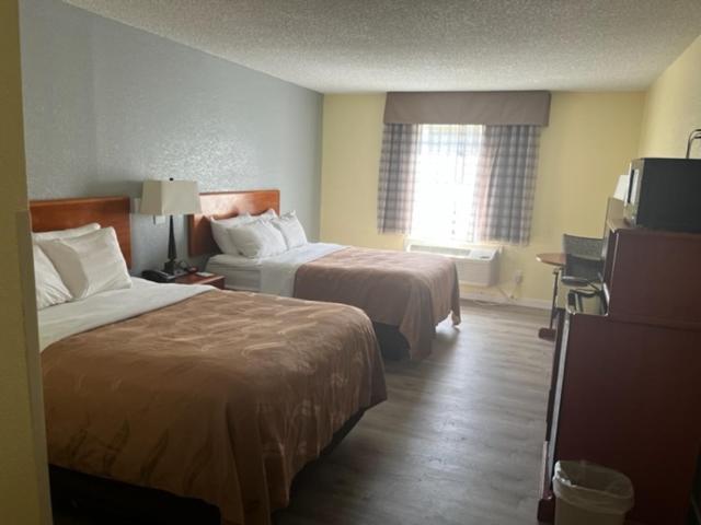 스탠다드 룸 더블 침대 2개, Quality Inn University Area